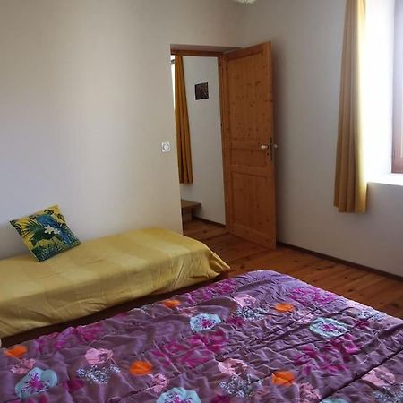 Gite Rural Du Lac Genin Charix Екстериор снимка